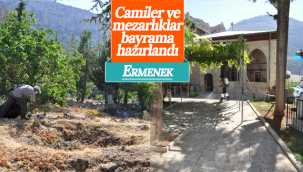 Ermenek'te Camiler ve Mezarlık Bayrama Hazır