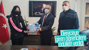 Karaman'da Tüketici Hakları Konulu Resim ve Karikatür Yarışmasında Dereceye Giren Öğrencilere Ödülleri Verildi