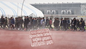 Kmü Rektörü Ak Öğrencilerle Birlikte Sağlıklı Yaşam Yürüyüşü Yaptı