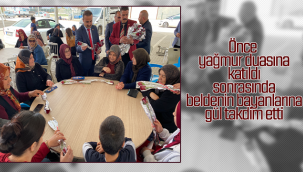 Önce Yağmur Duasına Katıldı Sonrasında Beldenin Bayanlarına Gül Takdim Etti